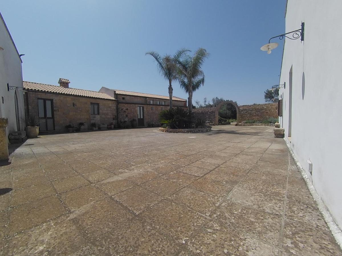 Azienda Agrituristica Masseria La Verna Patù Eksteriør bilde