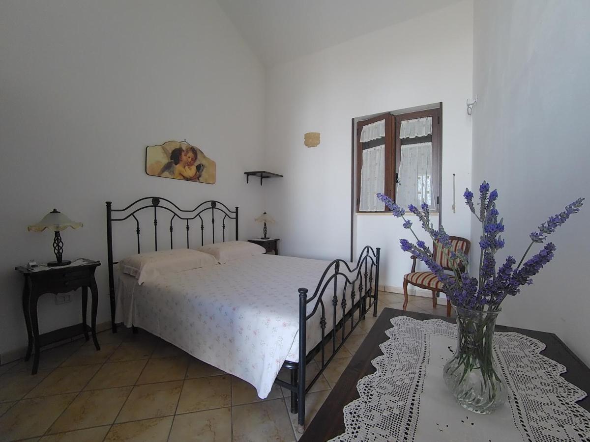 Azienda Agrituristica Masseria La Verna Patù Eksteriør bilde