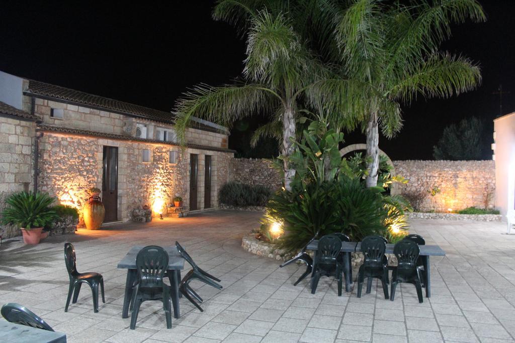 Azienda Agrituristica Masseria La Verna Patù Eksteriør bilde