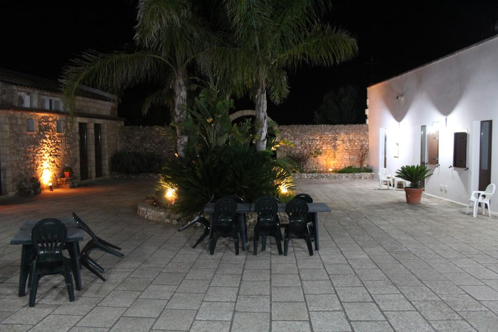 Azienda Agrituristica Masseria La Verna Patù Eksteriør bilde