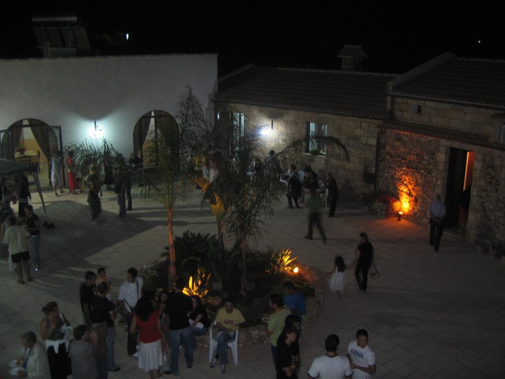 Azienda Agrituristica Masseria La Verna Patù Eksteriør bilde