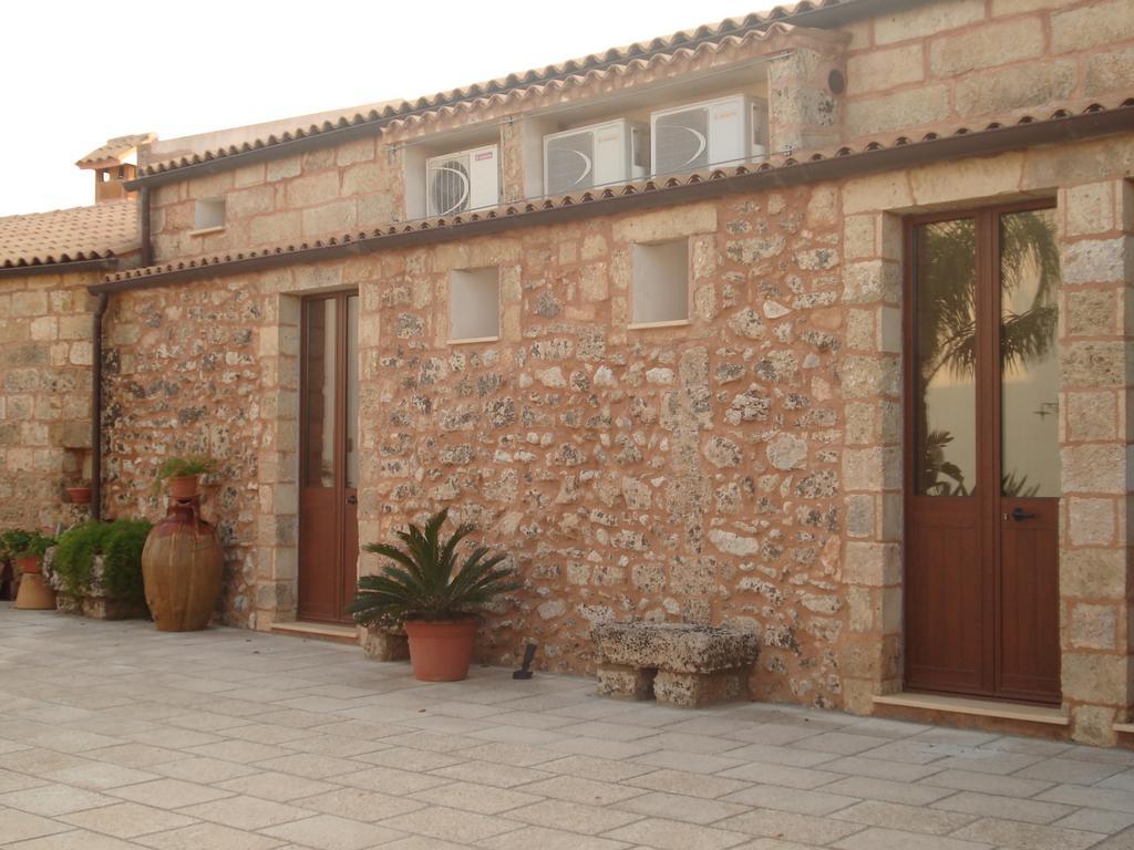 Azienda Agrituristica Masseria La Verna Patù Eksteriør bilde